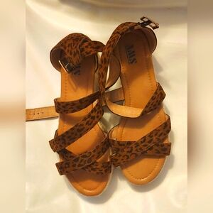 SOLD***<Elsewhere>AMS Leopard Espadrille sz 11 Very Good Condition